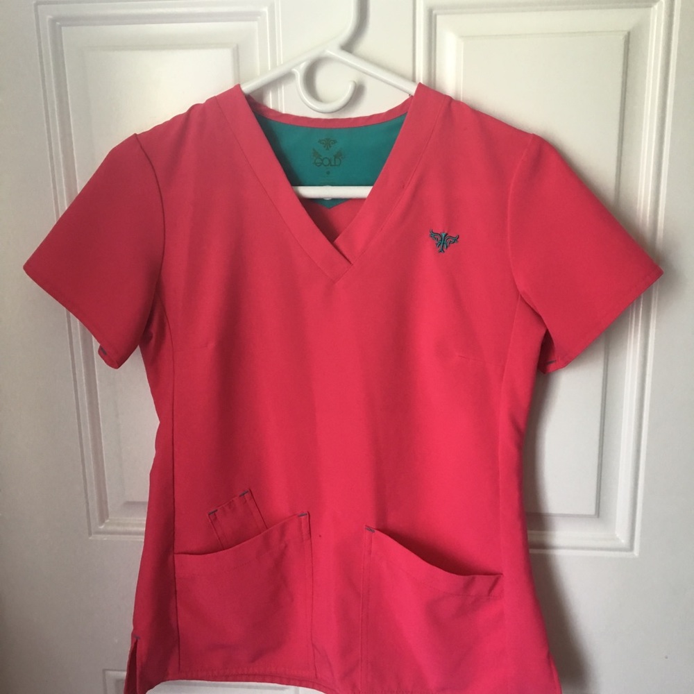 Scrub set